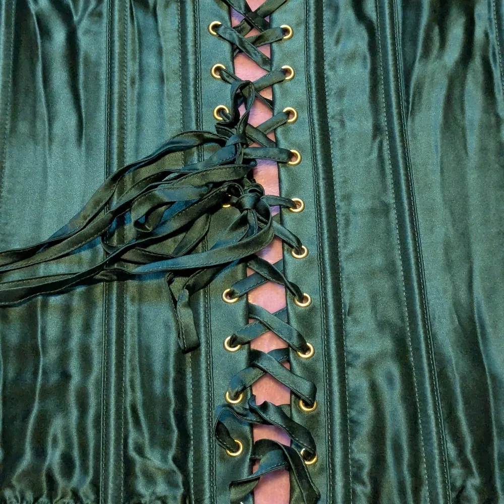 Victoria's Secret Emerald Satin Lace-Up Front Hook Close Corset And Thong - Picture 4 of 6